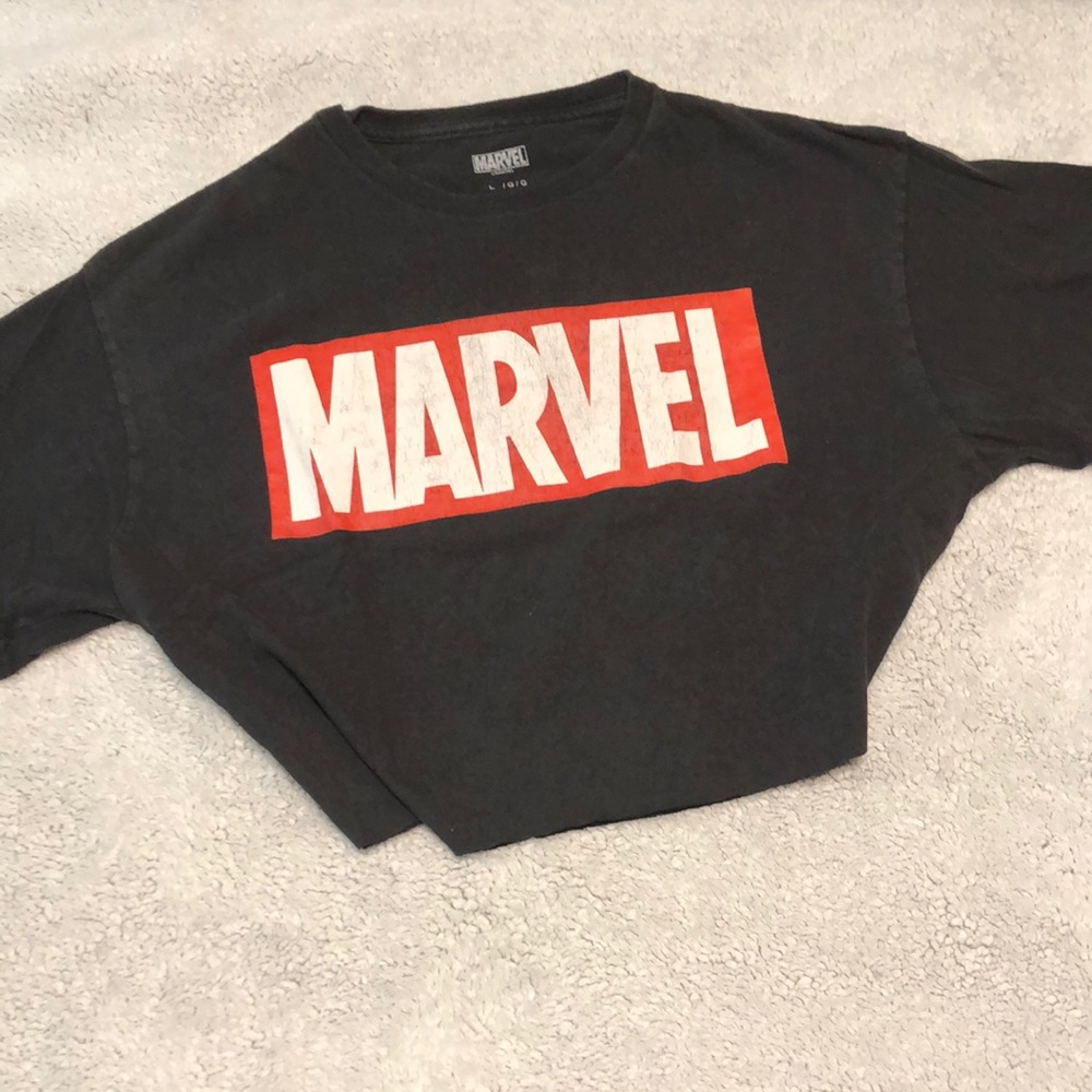 Cropped Marvel T-Shirt
